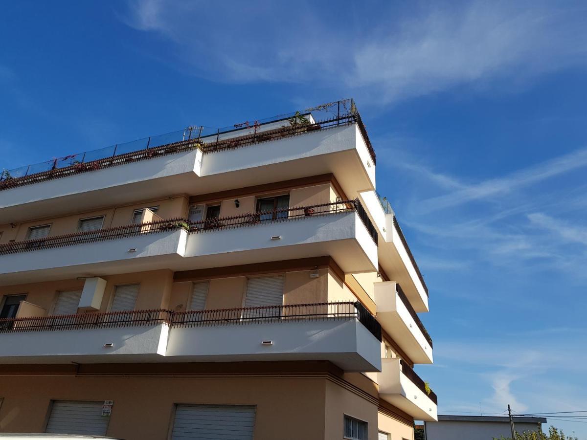 Quality Apartment Parisina Pescara Exterior photo